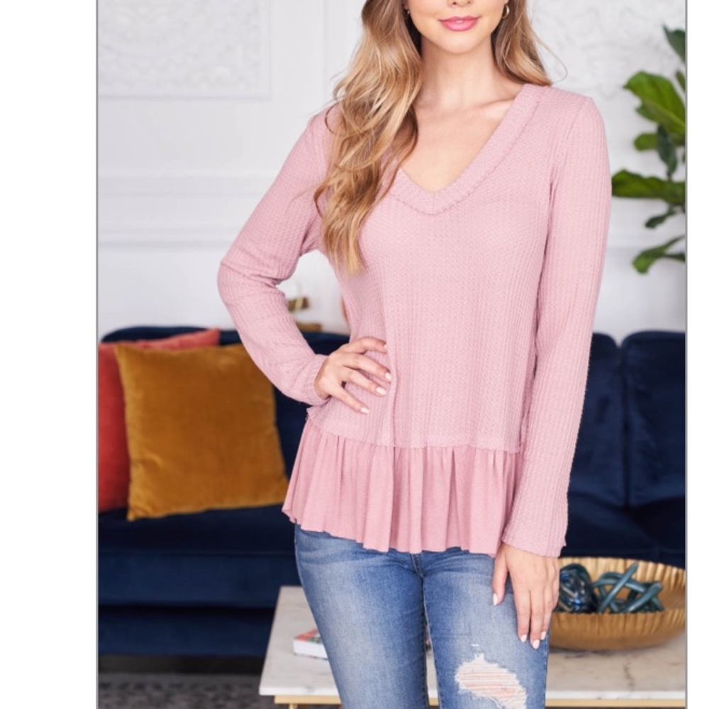 Powder rose blush PINK peplum long-sleeve top. PRETTY!🌸